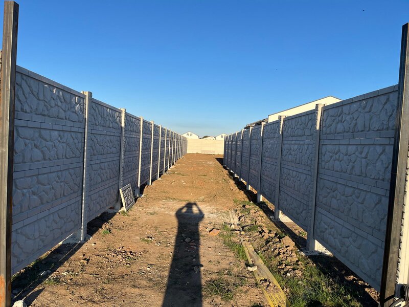 Comuna Berceni- intrare, Complex de case noi, str. Miorita