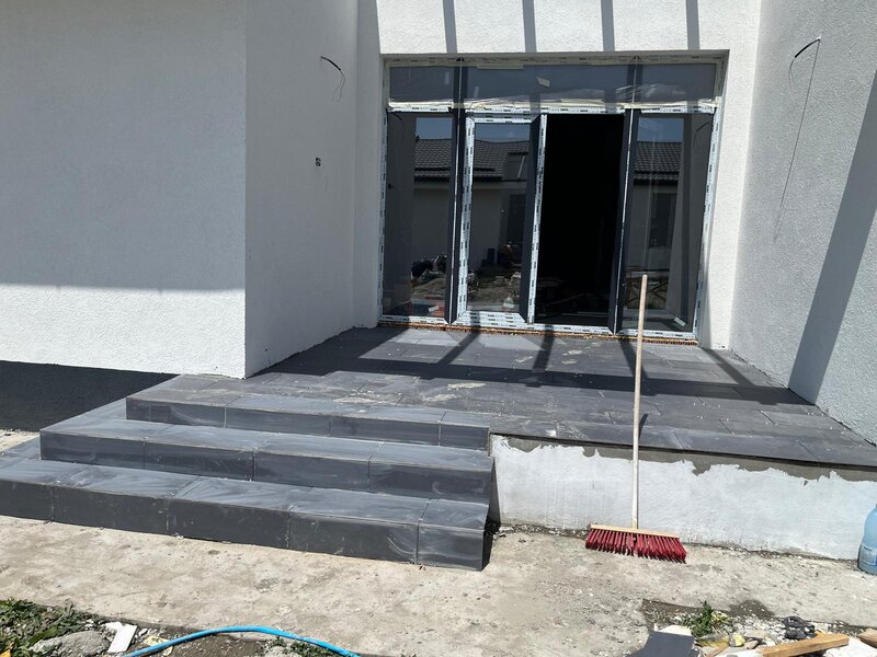 Comuna Berceni- intrare, Complex de case noi, str. Miorita