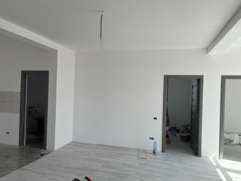 Comuna Berceni- intrare, Complex de case noi, str. Miorita